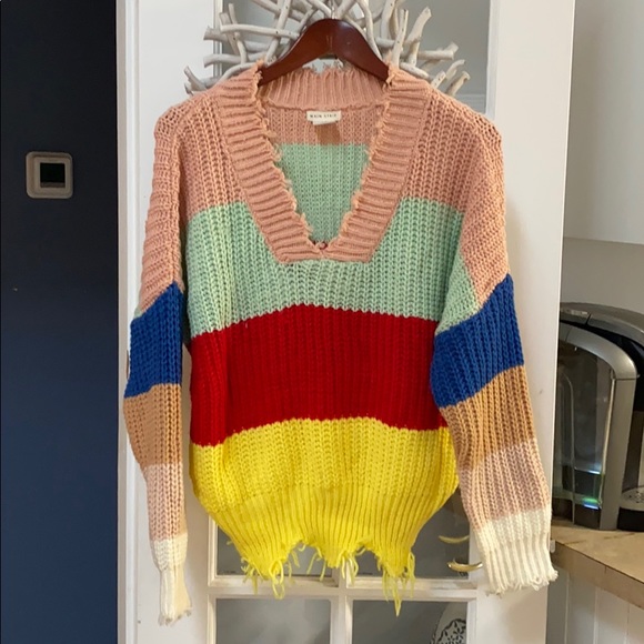 Main Strip Color block Sweater - Picture 1 of 4